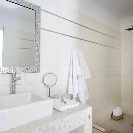 En Pierre Avec Piscine Chauffee, A Proximite Des Belles Plages Du Sud De La Corse ! فيغاري