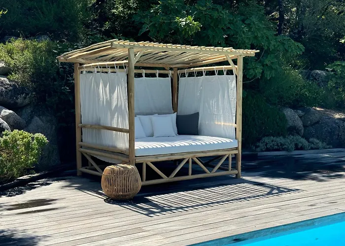 En Pierre Avec Piscine Chauffee, A Proximite Des Belles Plages Du Sud De La Corse ! Villa Figari (Corsica)