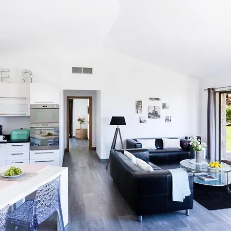 En Pierre Avec Piscine Chauffee, A Proximite Des Belles Plages Du Sud De La Corse !