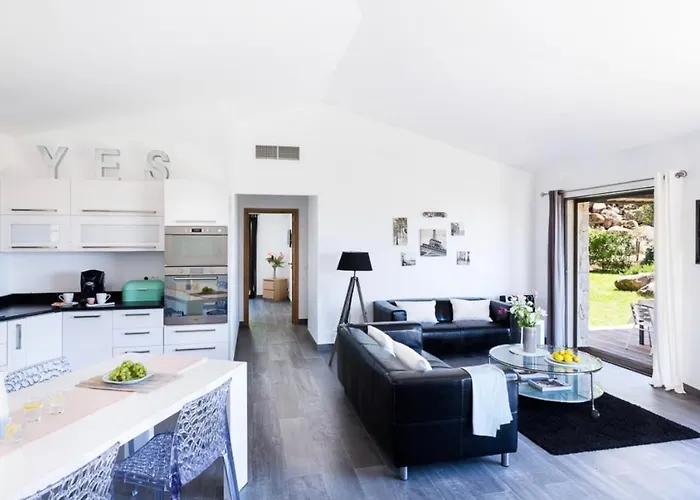 En Pierre Avec Piscine Chauffée, à Proximité Des Belles Plages Du Sud De La Corse !